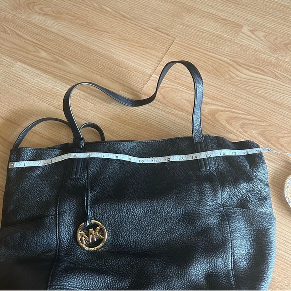 Michael Kors Pebbled Leather Ashbury Suede Tasseled Large Bag - Picture 10 of 15